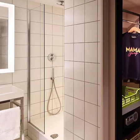 Mama Shelter East Hotel 2*