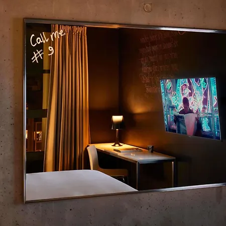 Mama Shelter East Hotel 2*