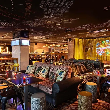 Hotel Mama Shelter East 2*