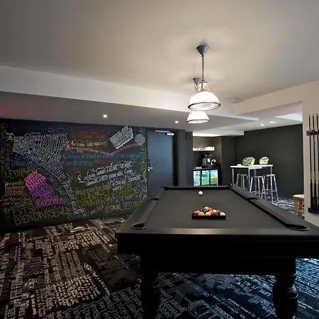 Mama Shelter East Hotel 2*