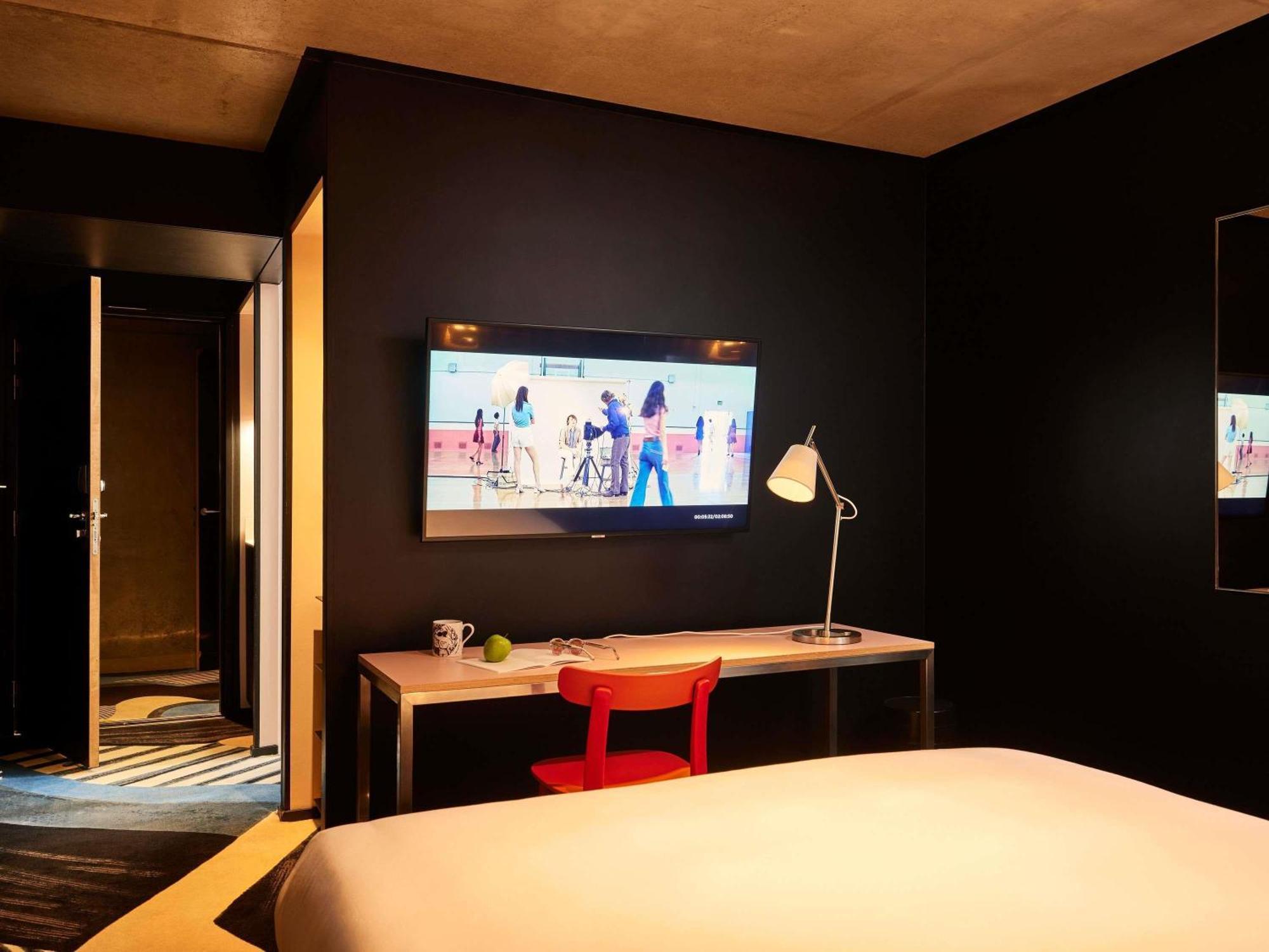 Hotel Mama Shelter East Paris