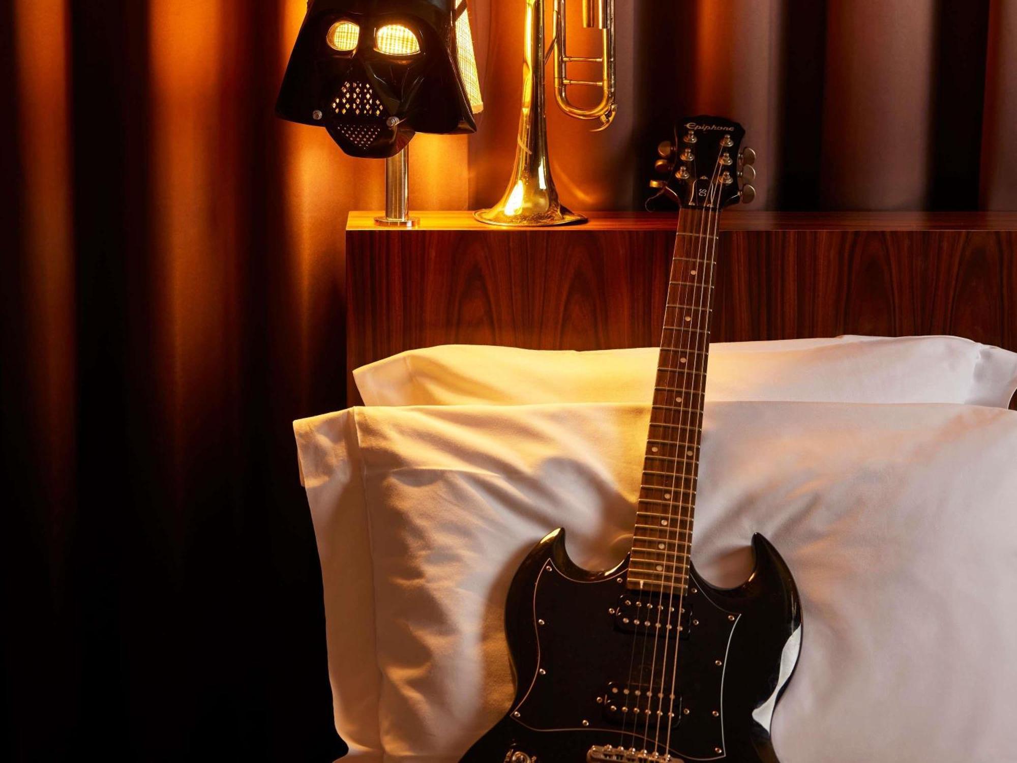 Hotel Mama Shelter East Paris